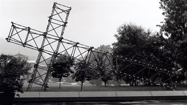 original croix du mont royal