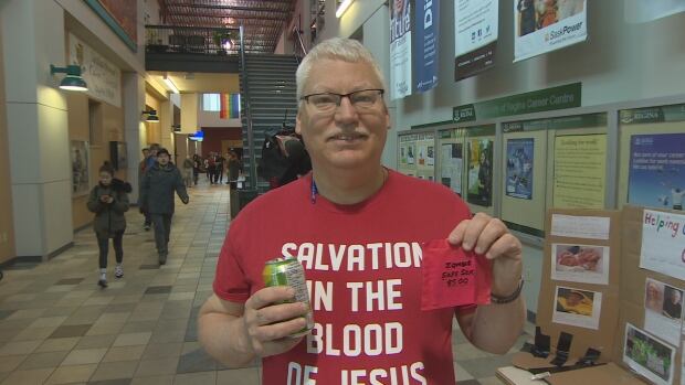 Bill Whatcott returns to U of R campus