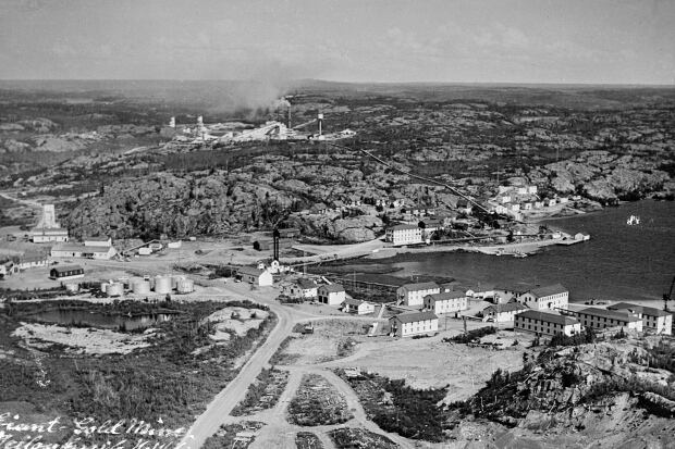 NWT Archives/Henry Busse fonds/N-1979-052: 1947