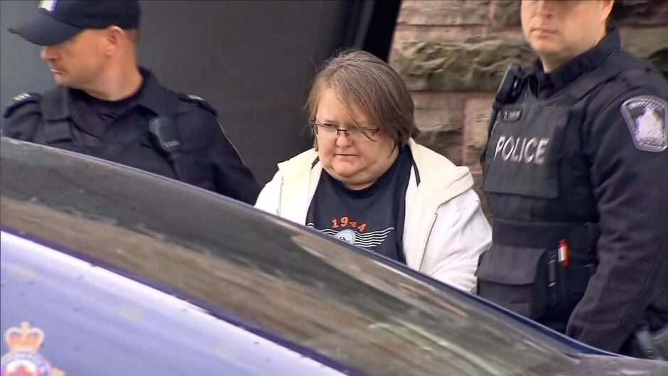 Police have charged a nurse, Elizabeth Tracey Mae Wettlaufer of Woodstock, Ont., with murder, alleging she killed eight nursing home residents by administering a drug.