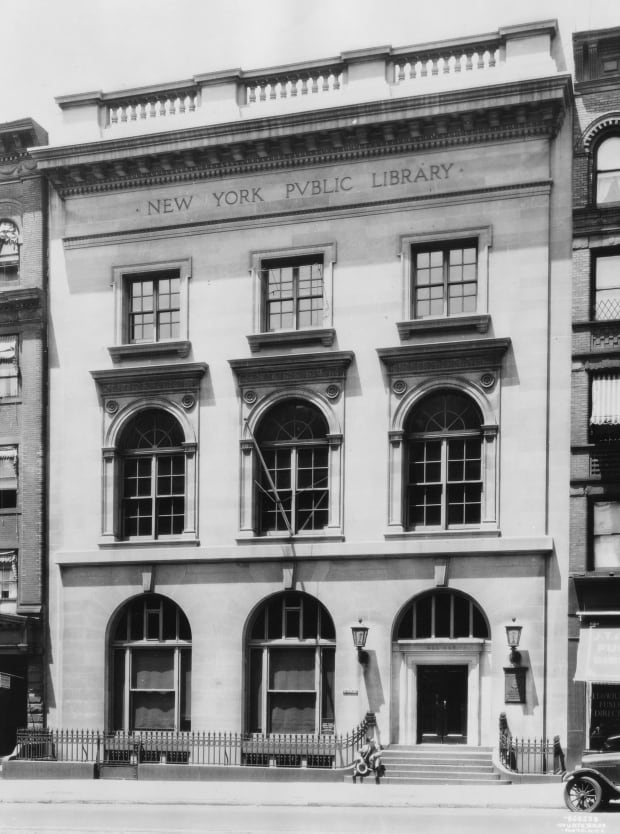 St. Agnes branch of New York Public Library