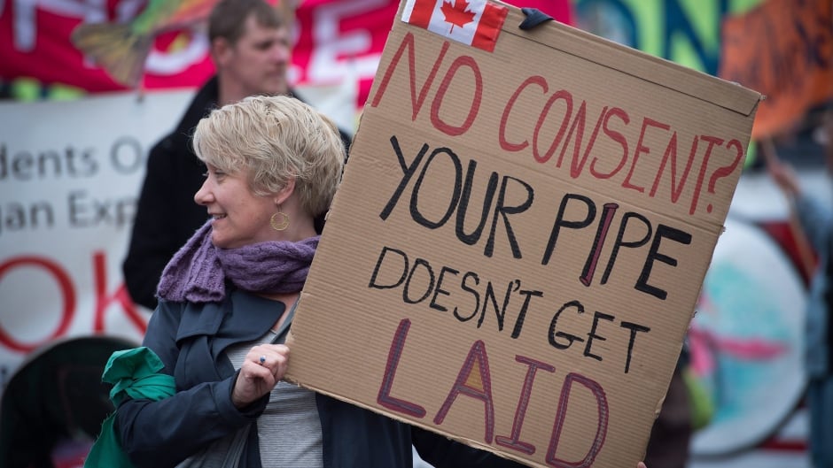 Rachel Notley says Alberta to stop importing BC wine in pipeline feud