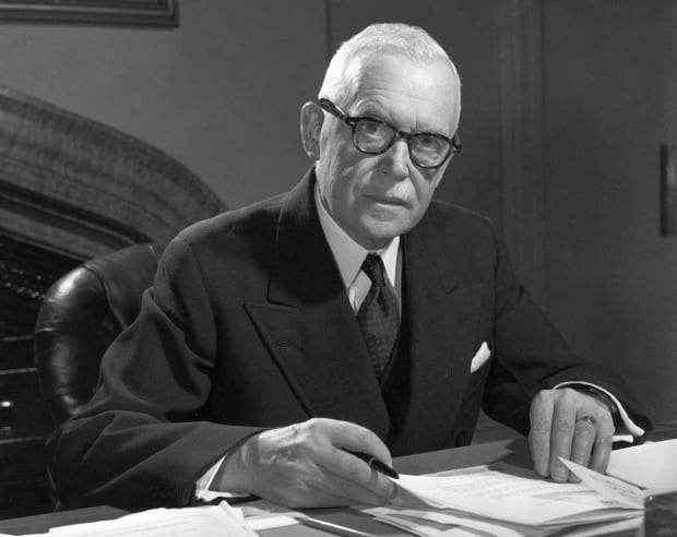 LOUIS ST. LAURENT