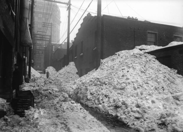 1916 downtown
