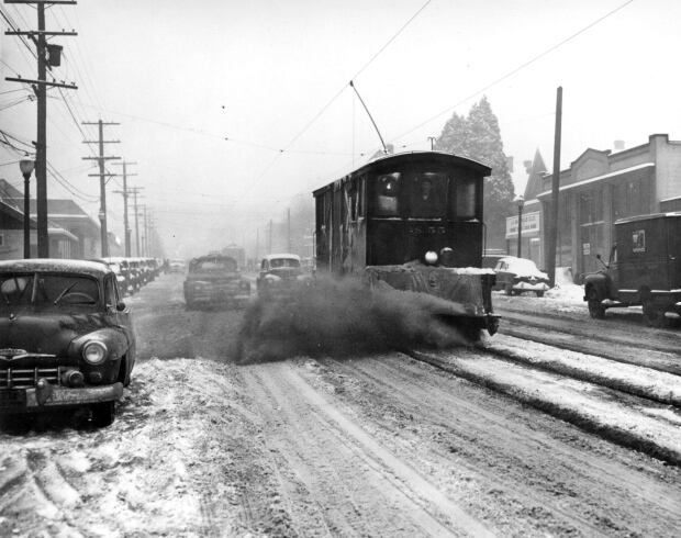 Dunbar snow clearing trolley