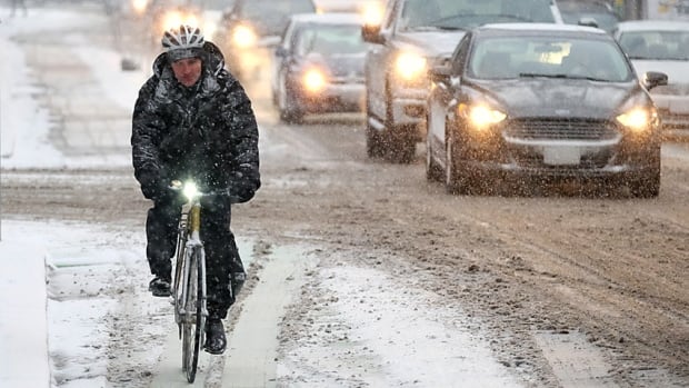Toronto set to get lashed by snow and freezing rain