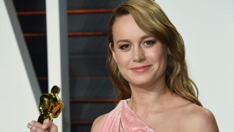 FILE - In this Feb. 28, 2016 file photo, "Best Actress" winner Brie Larson arrives at the Vanity Fair Oscar Party in Beverly Hills, Calif. The Academy of Motion Pictures Arts and Sciences announced Friday, Jan. 13, 2017, that Oscar-winning actress Larson will help announce this year’s Oscar nominees at a presentation on Tuesday, Jan. 24. Oscars Presenters