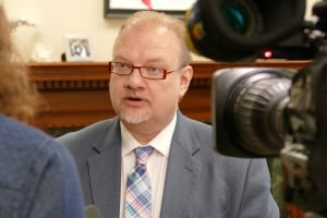 Kelvin Goertzen, Manitoba health minister