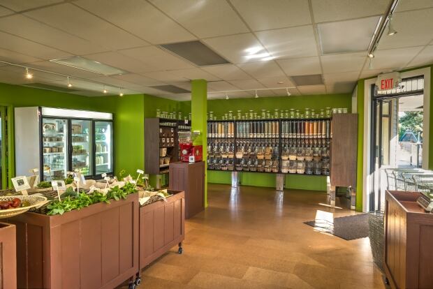zero waste grocery store Salt Spring