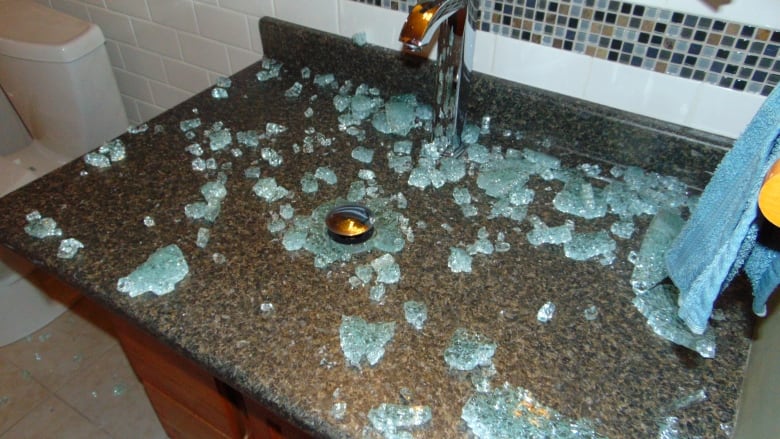 glass bathroom sink explodes