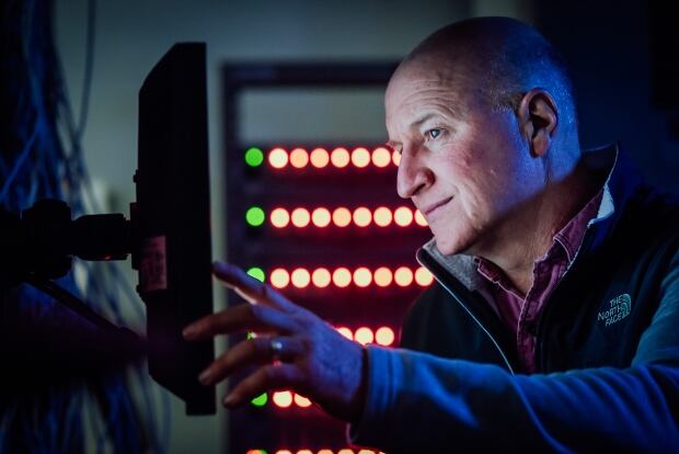 Dr. Jeff Dahn