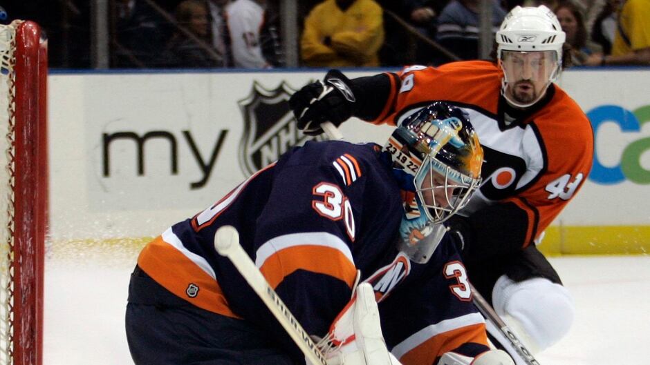 Former Philadelphia Flyers' Brian Savage is one of the players suing the National Hockey League over its handling of concussions.