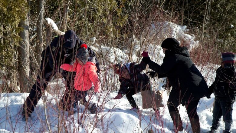 Refugee Influx 5 Things To Know About Illegal Border Crossings Into