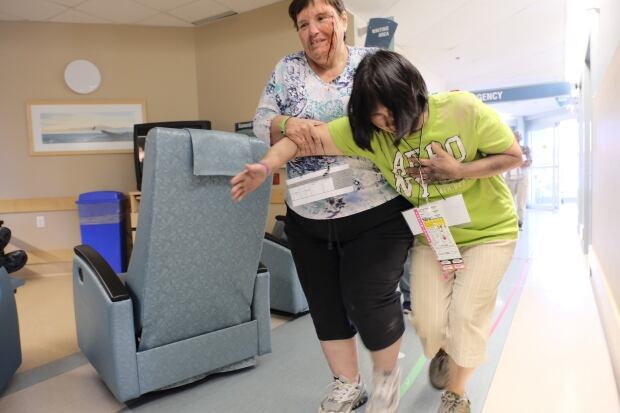 Volunteers act as disaster victims in Port Alberni simulation