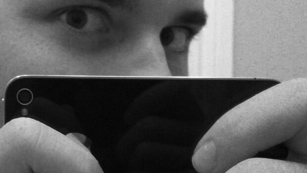 cellphone mobile theft