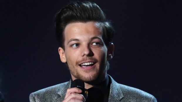 Louis Tomlinson was arrested at LAX Airport Louis Tomlinson was arrested at LAX Airport