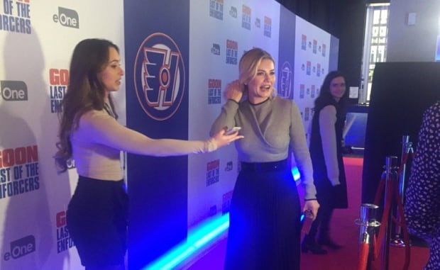 Elisha Cuthbert arrives