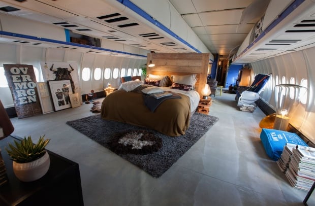 Airplane Apartment