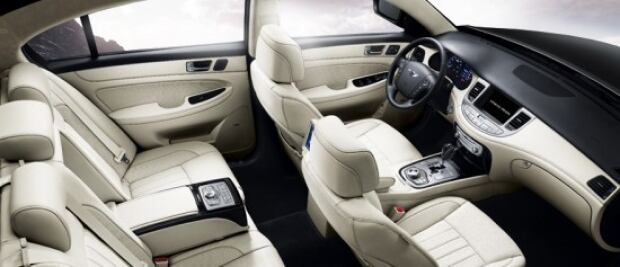 Hyundai Prada Interior