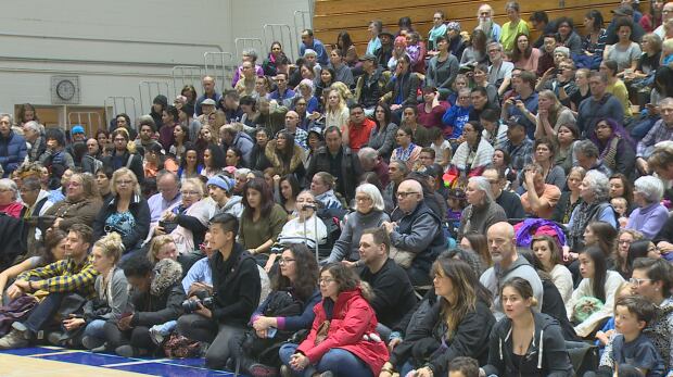 U OF T POWWOW