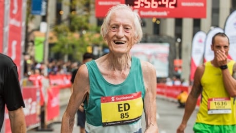 Ed Whitlock pictured moments after setting a world marathon record for runners aged 85 and over at the 2016 Scotiabank Toronto Waterfront Marathon. ed-whitlock