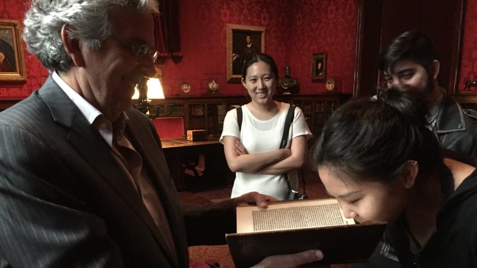 Columbia students with Carlos Benaim (Master Perfumer, International Flavors & Fragrances), smelling a 16th century book at the Morgan Library & Museum.