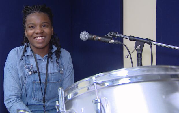 Girls Rock Camp Ibama