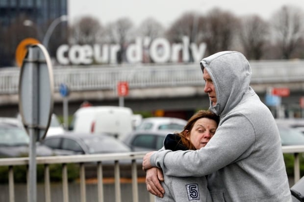 APTOPIX France Airport Shooting