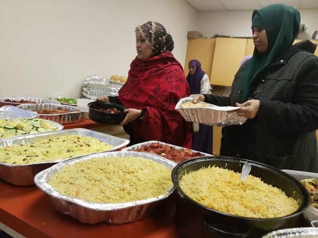 Somali dinner for asylum seekers Winnipeg