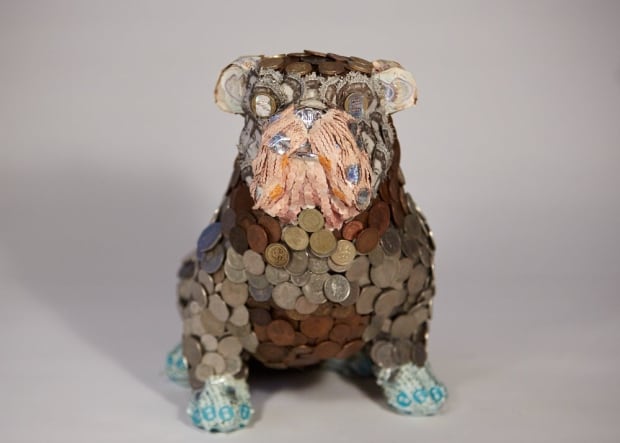 money taxidermy bulldog