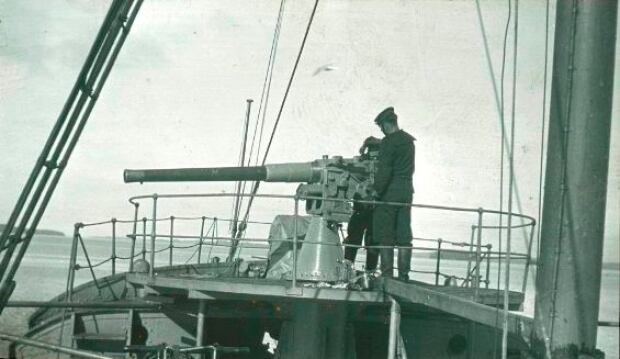 12-Pounder Cannon, HMCS Thiepval