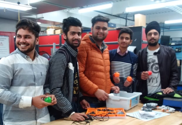 Rayeghani students