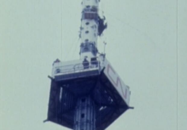 CN Tower Construction