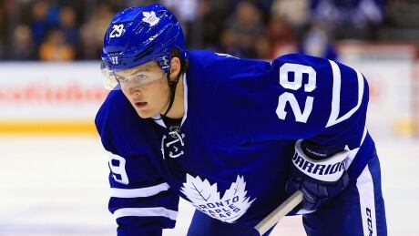 TORONTO, CANADA - OCTOBER 02: William Nylander #29 of the Toronto Maple Leafs skates during an NHL preseason game against the Montreal Canadiens at Air Canada Centre on October 2, 2016 in Toronto, Canada. (Photo by Vaughn Ridley/Getty Images) nylander-william-161002-1180