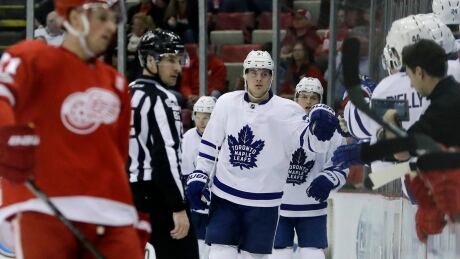 Auston Matthews had two goals and an assist to tie Peter Ihnacak's Leafs rookie points record of 66, set in 1982-83. auston-matthews
