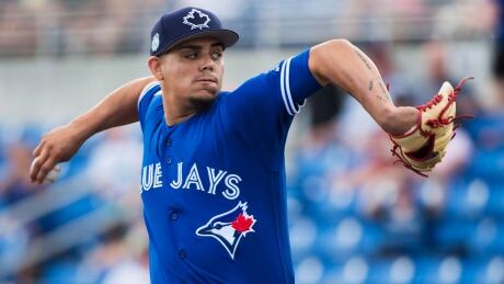 Toronto Blue Jays relief pitcher Roberto Osuna works against the Pittsburgh Pirates during the third inning of a pre-season game in Dunedin, Fla., on Feb. 27. osuna-roberto-022717-620