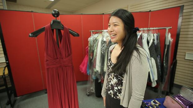 Vicky Vo Prom