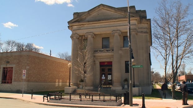 CIBC leaves historic Walkerville building | CBC News