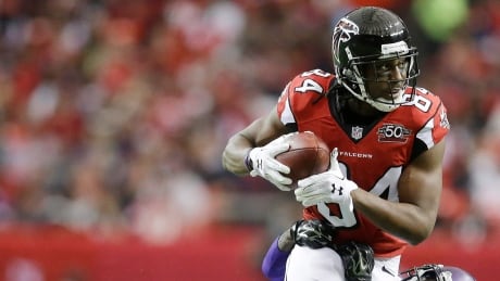 Roddy White, pictured during a 2015 game, retires as the Falcons' all-time leading receiver. Falcons White Retires Football