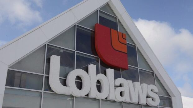 Loblaw says to close 22 stores by early 2018