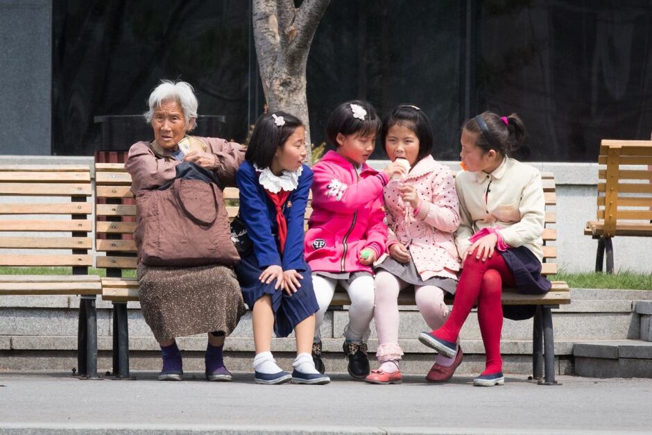 pyongyang street life