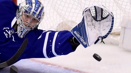 Toronto goalie Frederik Andersen (31) can't stop T.J. Oshie's shot during Washington's four-goal first-period outburst in Game 4 Wednesday. HKN Capitals Maple Leafs 20170419