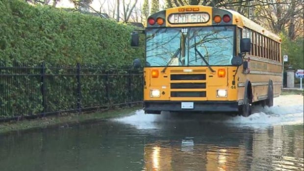 Laval school bus flooding