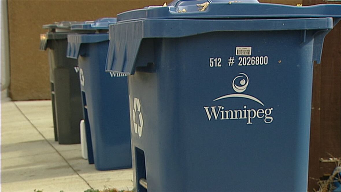 Winnipeggers better at recycling, conserving water, Peg report says