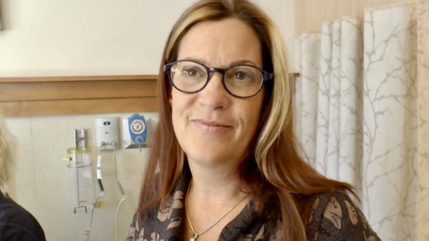 Dr. Mireille Lecours