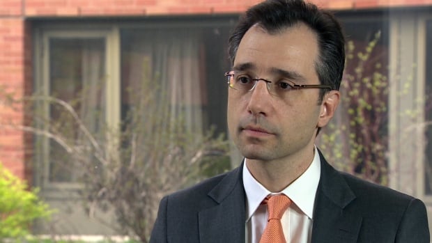 Dr. David Gratzer