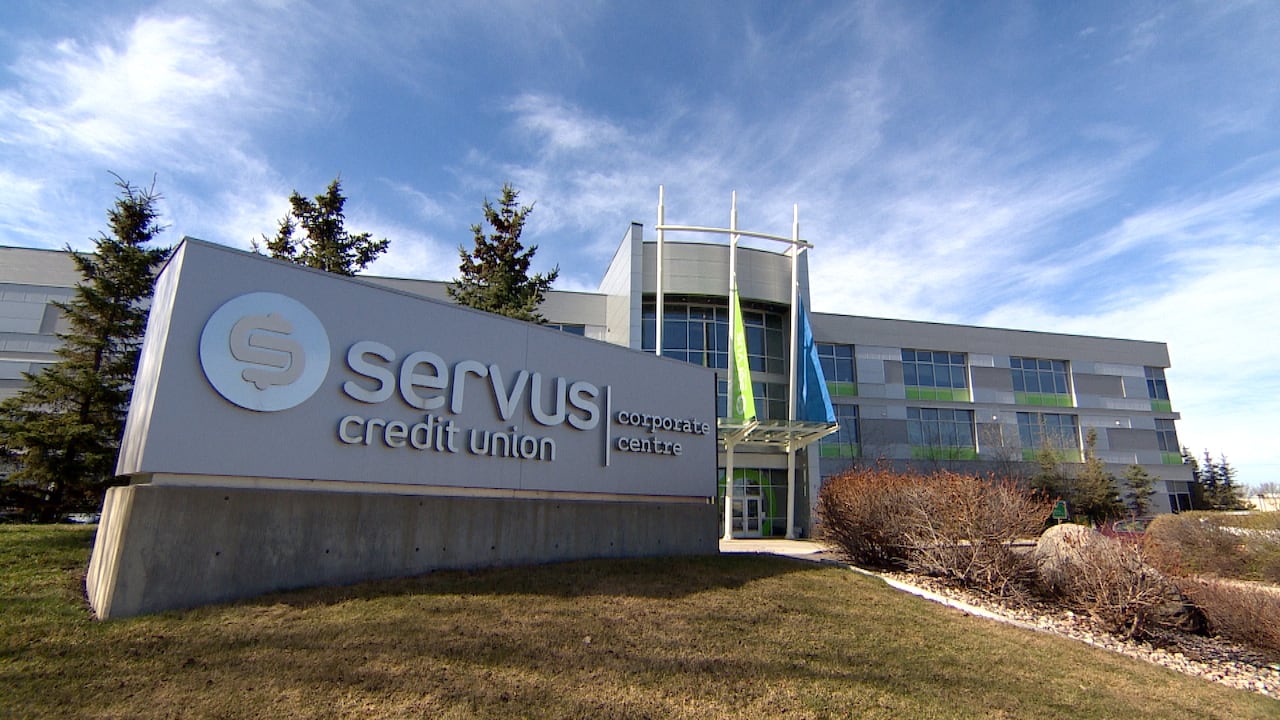Credit Union Employees Say High Pressure Sales Targets Turn