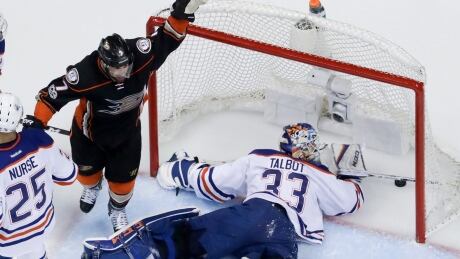 Anaheim Ducks centre Andrew Cogliano, left, celebrates after scoring in Game 7 against the Edmonton Oilers. Oilers Ducks Hockey