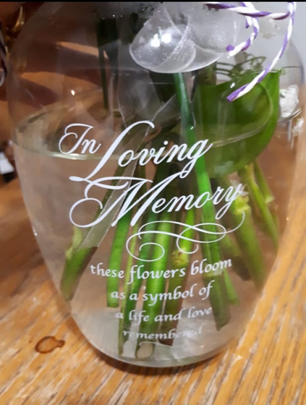 Flower vase