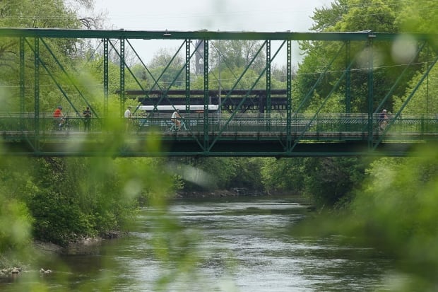 Thames River bridge King Street London, Ontario